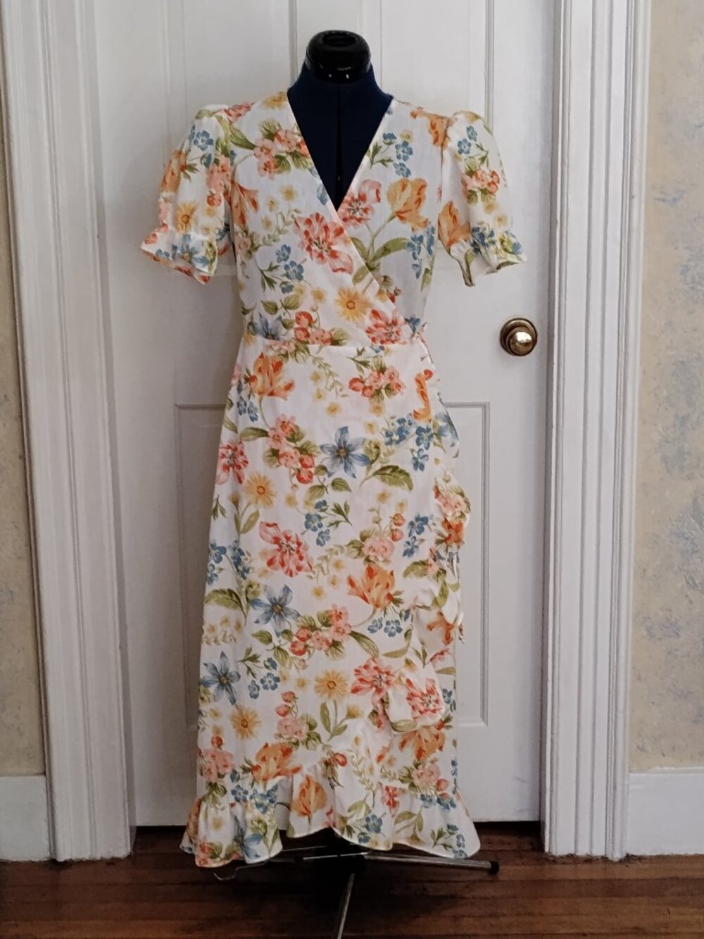 Floral Linen Like Puff Sleeve Ruffled Wrap Dress